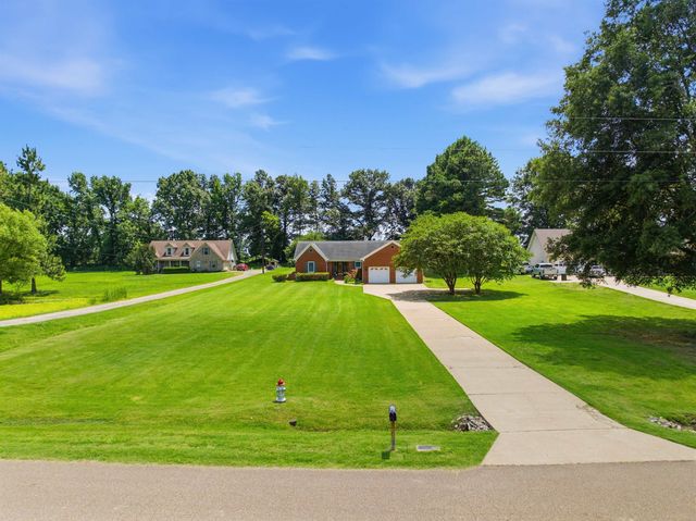 171 BRIERHEDGE RD, Covington, TN 38019