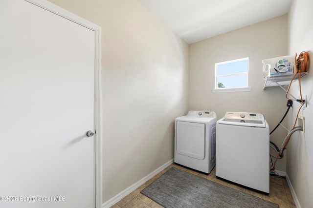1424 Hero Street SE, Palm Bay, FL 32909