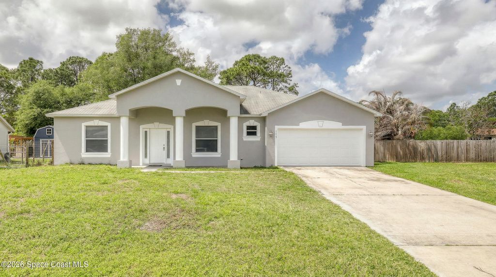1424 Hero Street SE, Palm Bay, FL 32909