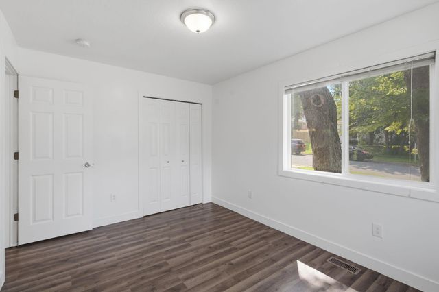 1037 Gould Avenue NE, Columbia Heights, MN 55421