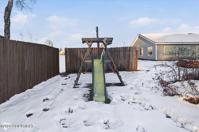 256 S Legacy Loop, Soldotna, AK 99669