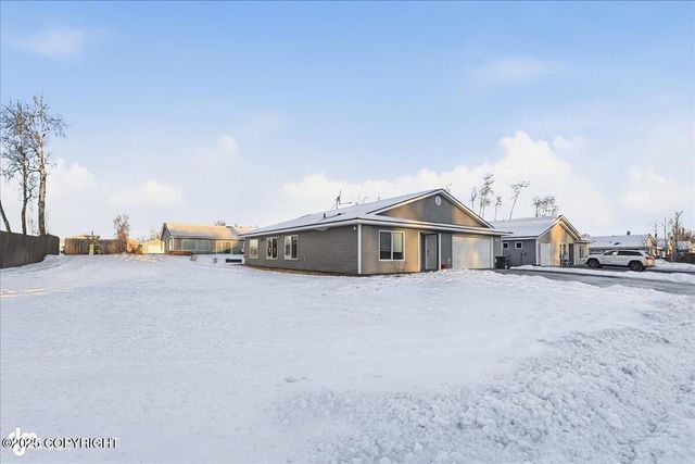 256 S Legacy Loop, Soldotna, AK 99669