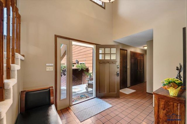 3114 STOCKADE DR, Rapid City, SD 57702