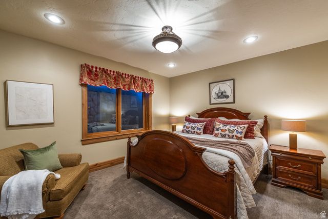 9621 S GLACIER PARK LN, Sandy, UT 84092