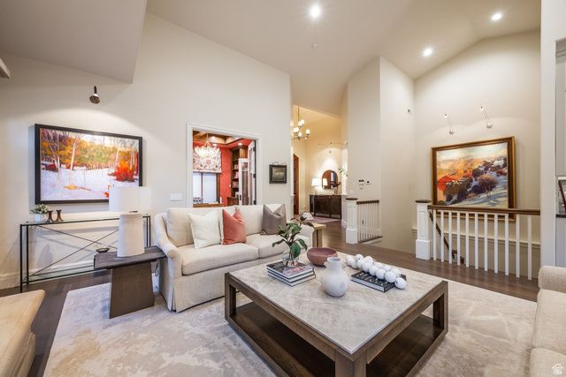 9621 S GLACIER PARK LN, Sandy, UT 84092