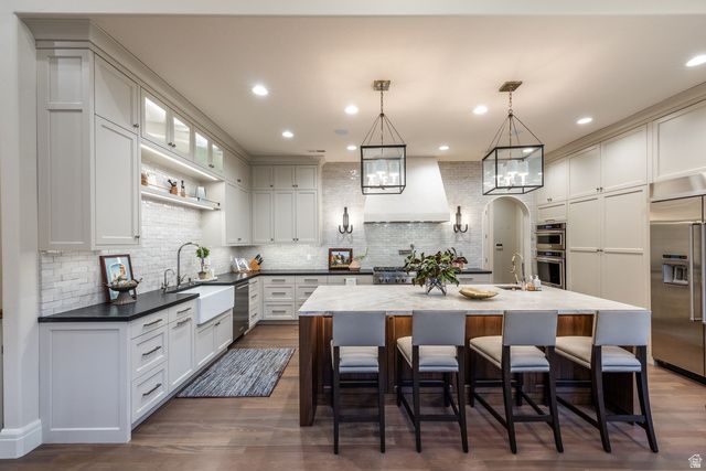 9621 S GLACIER PARK LN, Sandy, UT 84092