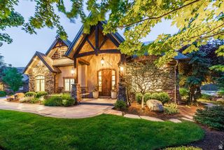 9621 S GLACIER PARK LN, Sandy, UT 84092