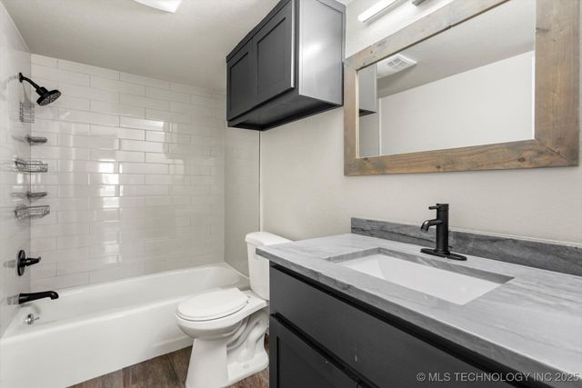 224 E 118th Street, Jenks, OK 74037