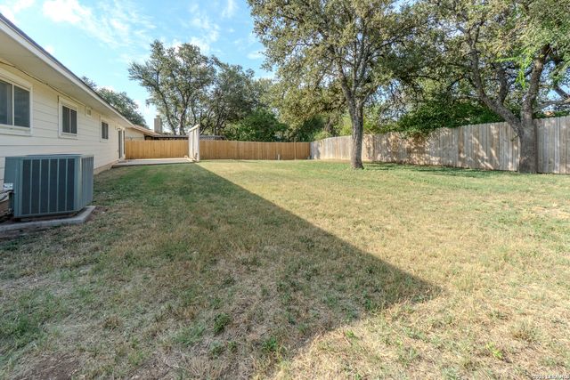 8426 OAK POST ST, San Antonio, TX 78251