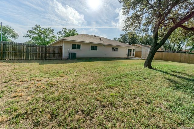 8426 OAK POST ST, San Antonio, TX 78251