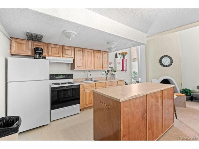7615 E Quincy Ave 103, Denver, CO 80237