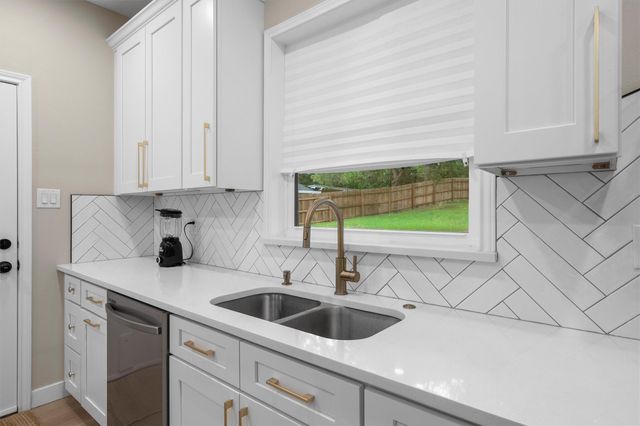 307 Hurst Creek RD, Austin, TX 78734