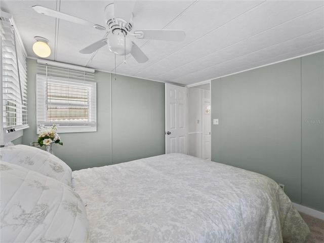3402 SHINGLE OAK TERRACE, Sarasota, FL 34237