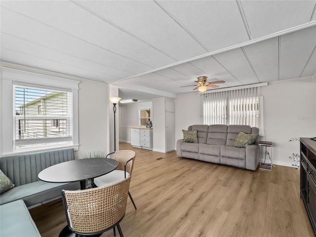 3402 SHINGLE OAK TERRACE, Sarasota, FL 34237