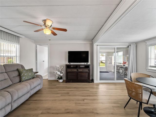 3402 SHINGLE OAK TERRACE, Sarasota, FL 34237