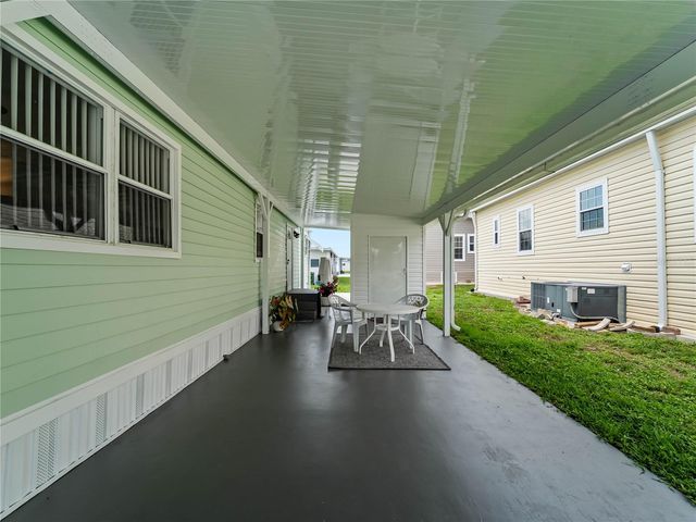 3402 SHINGLE OAK TERRACE, Sarasota, FL 34237