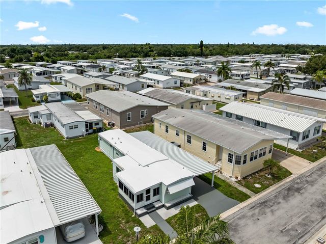 3402 SHINGLE OAK TERRACE, Sarasota, FL 34237