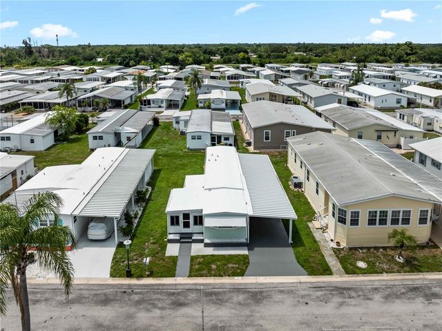 3402 SHINGLE OAK TERRACE, Sarasota, FL 34237