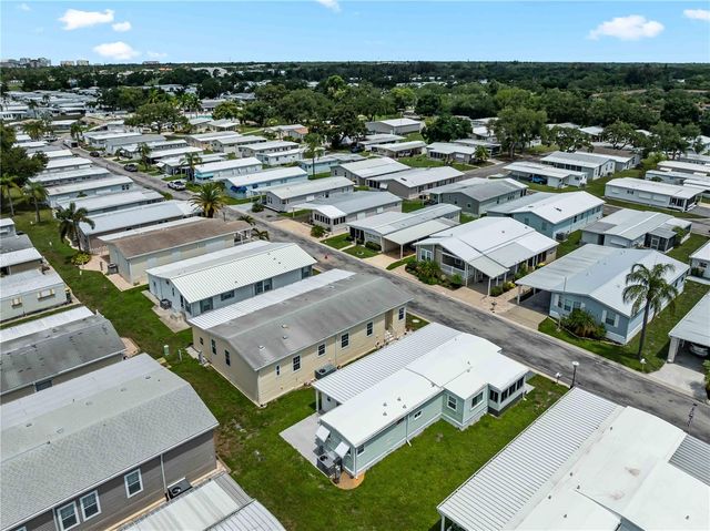 3402 SHINGLE OAK TERRACE, Sarasota, FL 34237