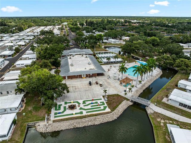 3402 SHINGLE OAK TERRACE, Sarasota, FL 34237