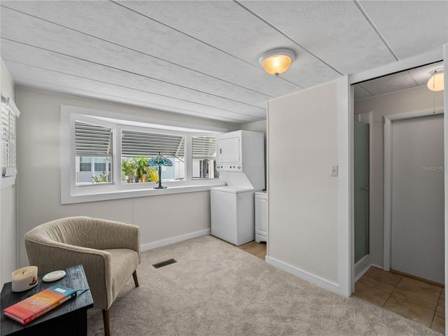 3402 SHINGLE OAK TERRACE, Sarasota, FL 34237