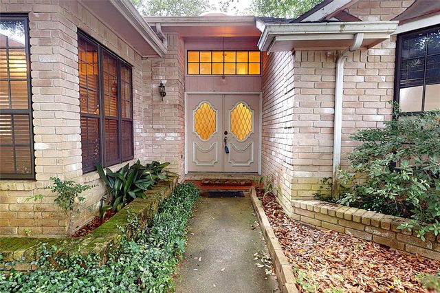2611 Brookdale Drive, Houston, TX 77339