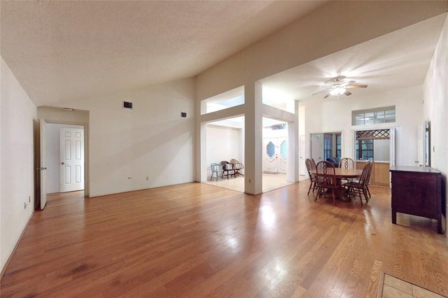 2611 Brookdale Drive, Houston, TX 77339