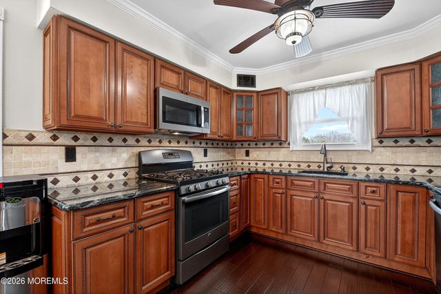 133 Starlight Road, Howell, NJ 07731