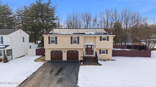 133 Starlight Road, Howell, NJ 07731