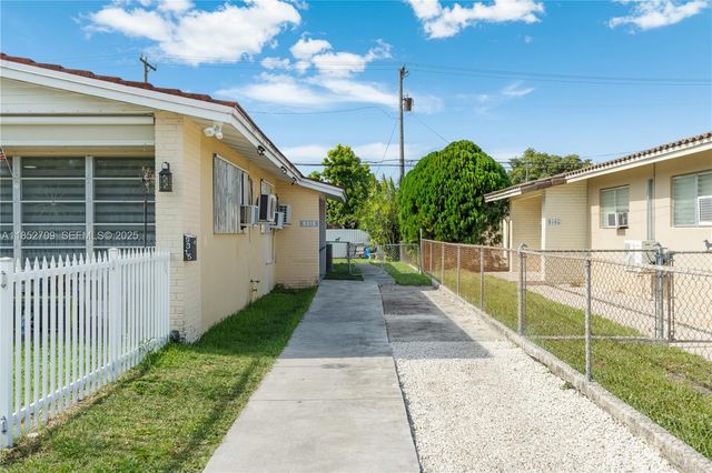 9311 SW 37th Street, Miami, FL 33165