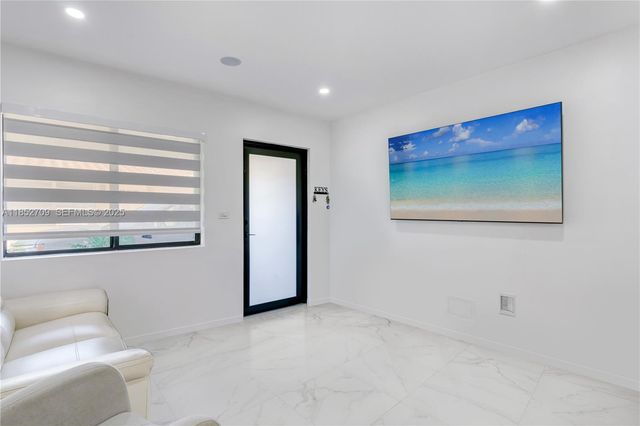 9311 SW 37th Street, Miami, FL 33165