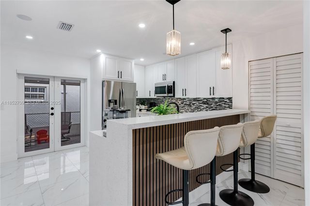 9311 SW 37th Street, Miami, FL 33165