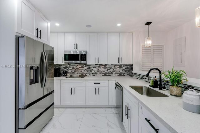 9311 SW 37th Street, Miami, FL 33165