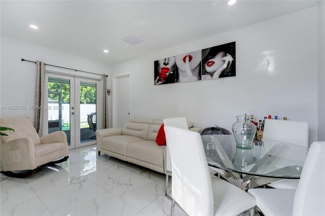 9311 SW 37th Street, Miami, FL 33165