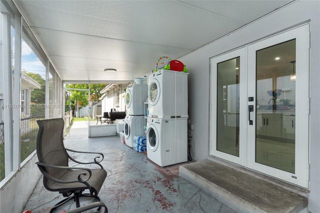 9311 SW 37th Street, Miami, FL 33165