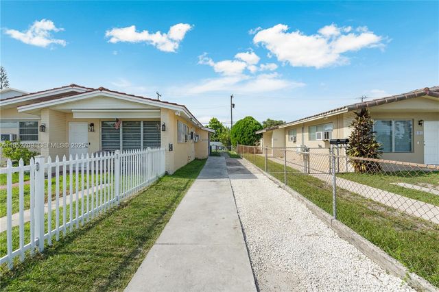 9311 SW 37th Street, Miami, FL 33165