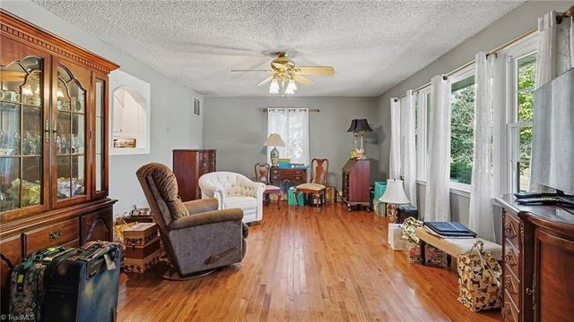 1000 Meade Drive, Greensboro, NC 27410