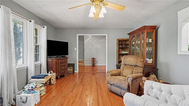 1000 Meade Drive, Greensboro, NC 27410