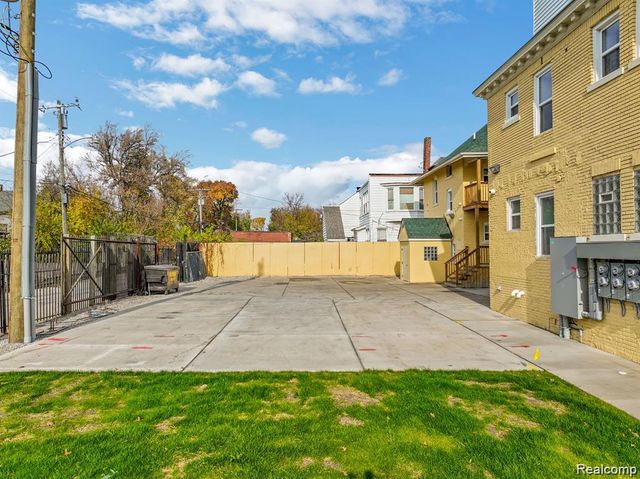 799 E Grand Boulevard 4, Detroit, MI 48207