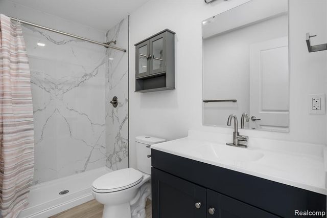 799 E Grand Boulevard 4, Detroit, MI 48207