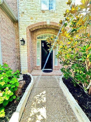 801 Heatherglen Court, Southlake, TX 76092