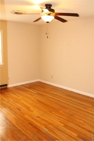 330 Kingsman DR, Newport News, VA 23608