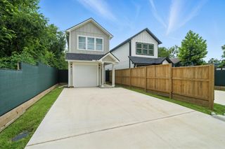 335 Todd Street, Tomball, TX 77375
