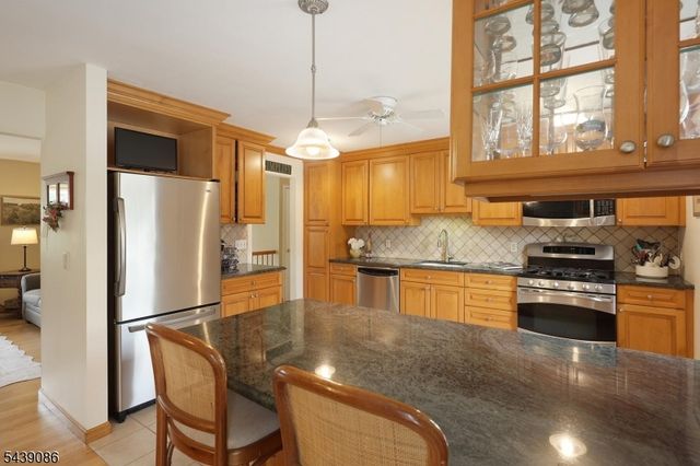 706 Hory St, Cranford Twp., NJ 07016