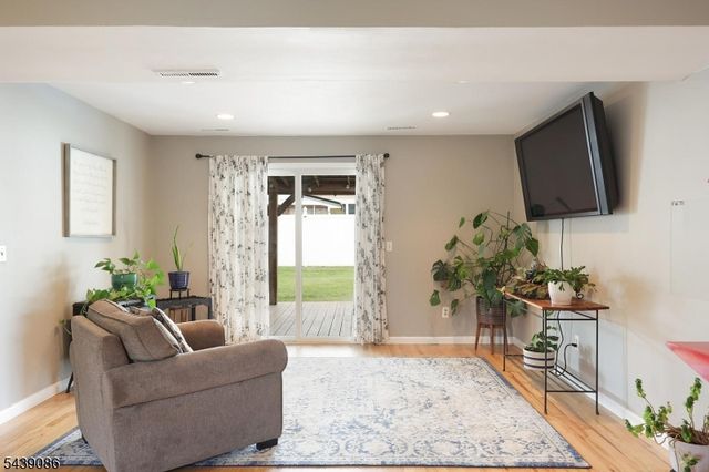 706 Hory St, Cranford Twp., NJ 07016