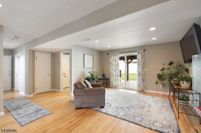 706 Hory St, Cranford Twp., NJ 07016