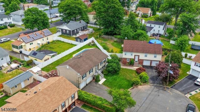 706 Hory St, Cranford Twp., NJ 07016