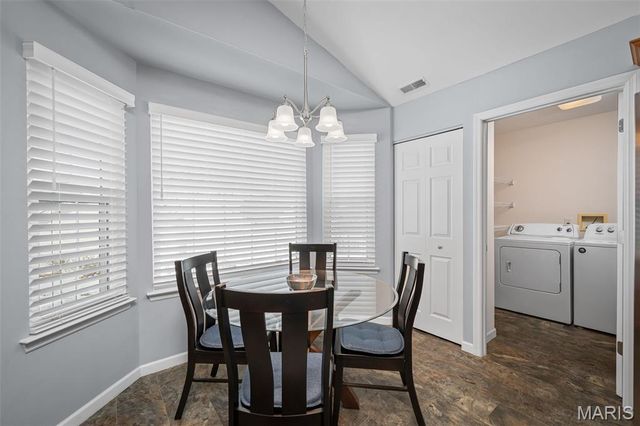 6 Quiet Meadow Court, St Peters, MO 63376