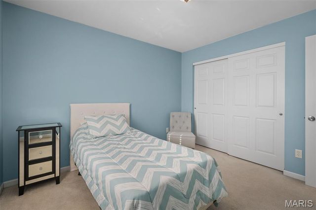 6 Quiet Meadow Court, St Peters, MO 63376