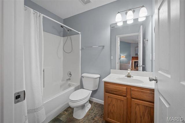 6 Quiet Meadow Court, St Peters, MO 63376